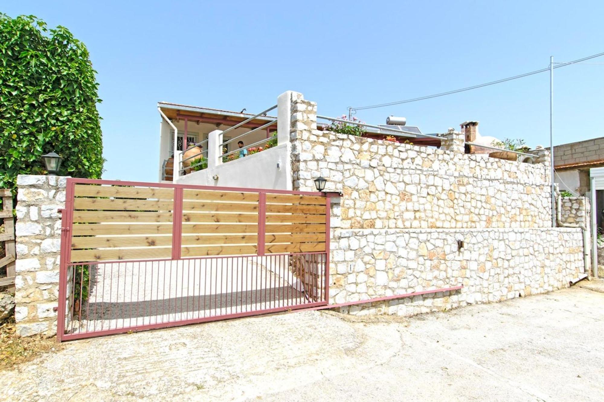 Aoria Traditional House With Stuning Mountain View Loulos Luaran gambar